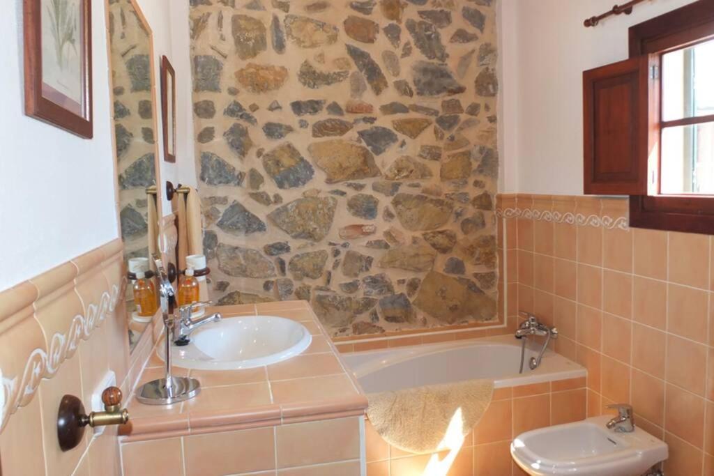 Villa Maria, Bonita Casa Con Jardin Y Piscina Privada En Andratx Εξωτερικό φωτογραφία